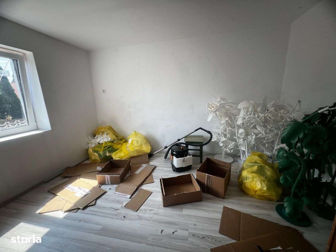 Casa in CAREI-zona Ianculesti cu 1493mp teren-9