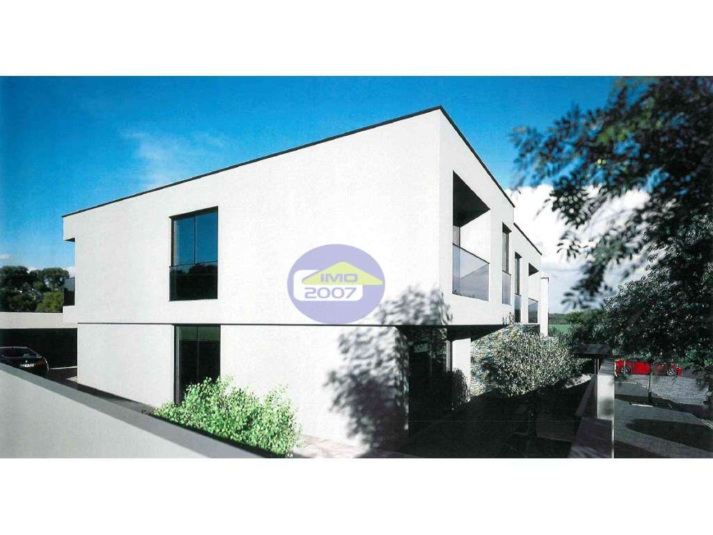 Moradias em Paços de Brandão - Grande imagem: 4/10