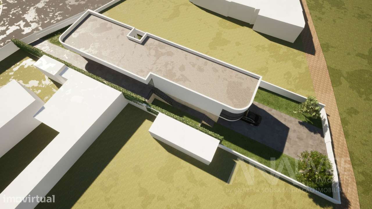 Moradia isolada térrea T3 com grande garagem - Grande imagem: 2/17