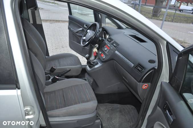 Ford C-MAX - 15