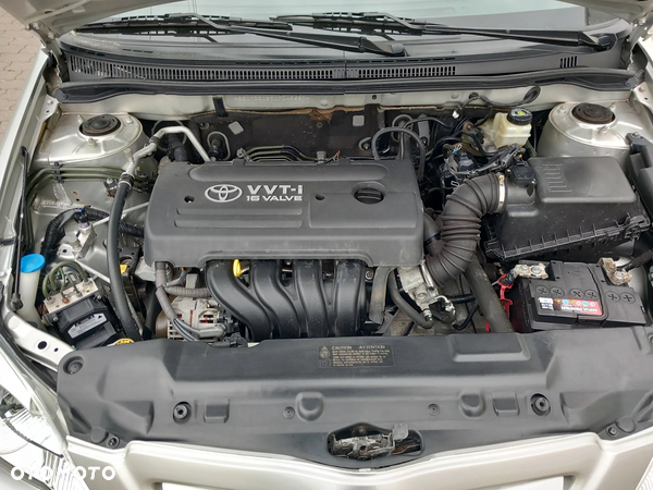 Toyota Corolla 1.6 VVT-i Prestige - 24