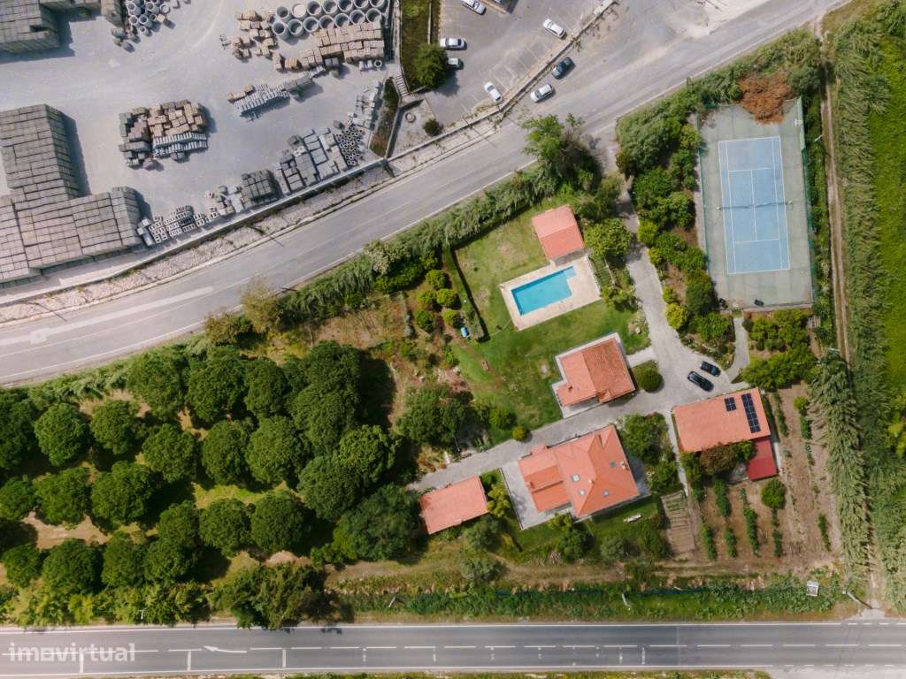 Terreno para construção de edifícios para atividades económicas-8