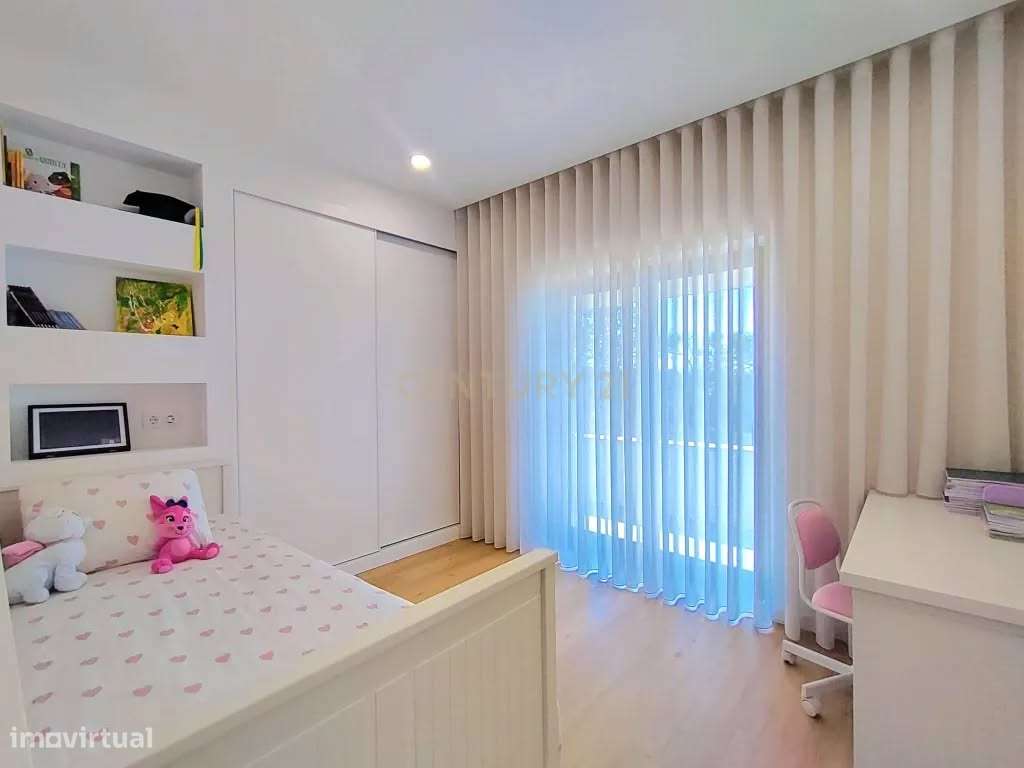 Moradia T3 em Primeira Linha de Mar em Cepães, Esposende-8