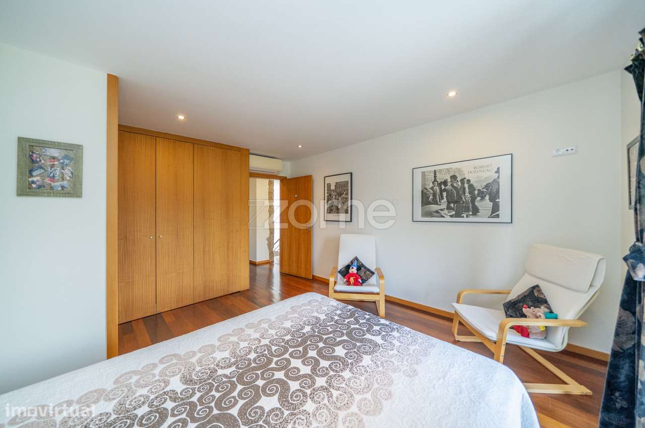 Moradia T5 + 1 com Piscina em Espinho, Braga-52