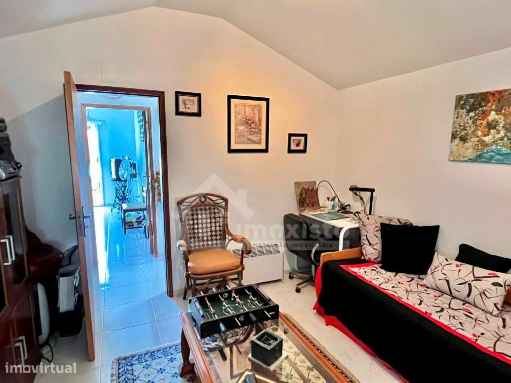 Moradia T4 pronta a habitar em Castanheira de Pera-12