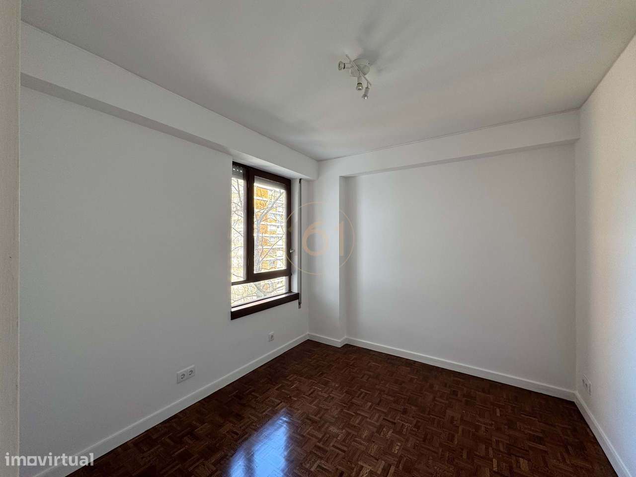 Apartamento T3 com varanda, para venda , no Porto-18