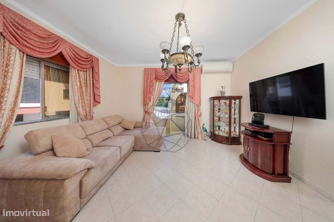 Prédio Habitacional e Comercial no centro do Alvor - Portimão - Grande imagem: 3/60