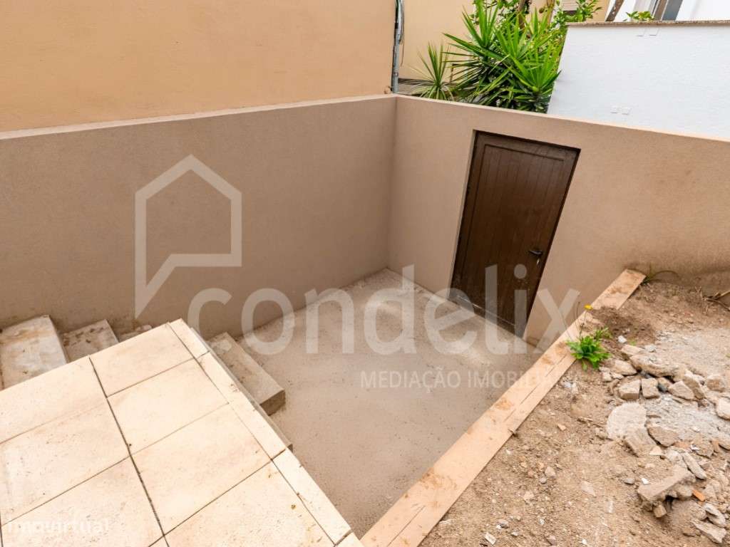 Moradia T2 · totalmente remodelada · Bairro da Vilarinha, Porto-7