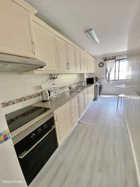 T2 , Mobilado e parqueamento, Av. Pedro Nunes, Centro Montijo - Grande imagem: 2/21