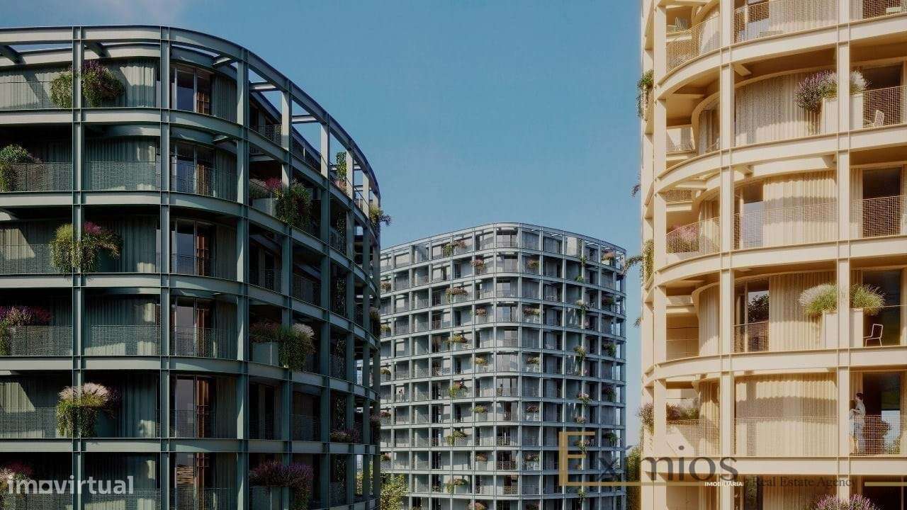 T2+1 em construção, situada em Paranhos, Porto-0