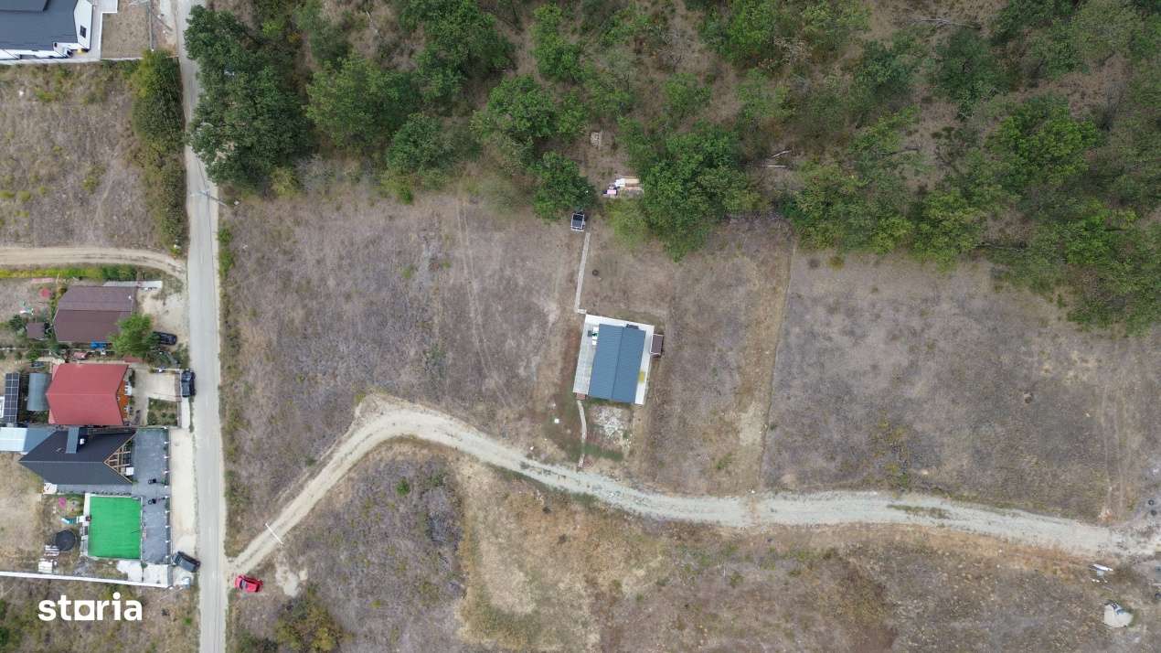 Casa din lemn,la cheie Podari, 500mp teren!-12