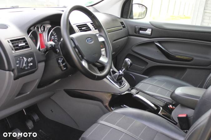 Ford Kuga 2.0 TDCi Titanium S - 30