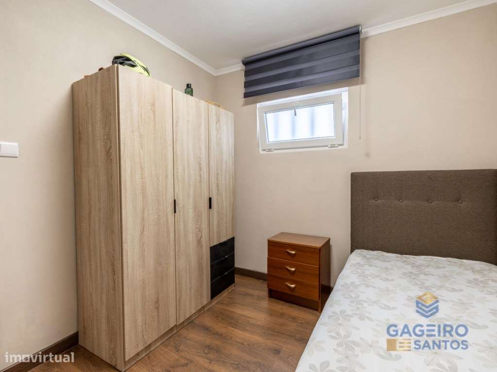 Moradia Remodelada T2 + 2-10