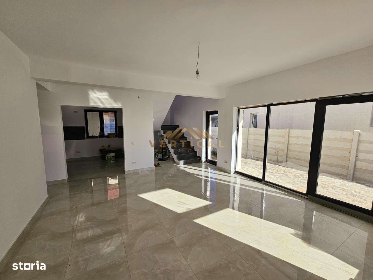 Vila 5 camere in comuna Berceni - Imagine principală: 5/14