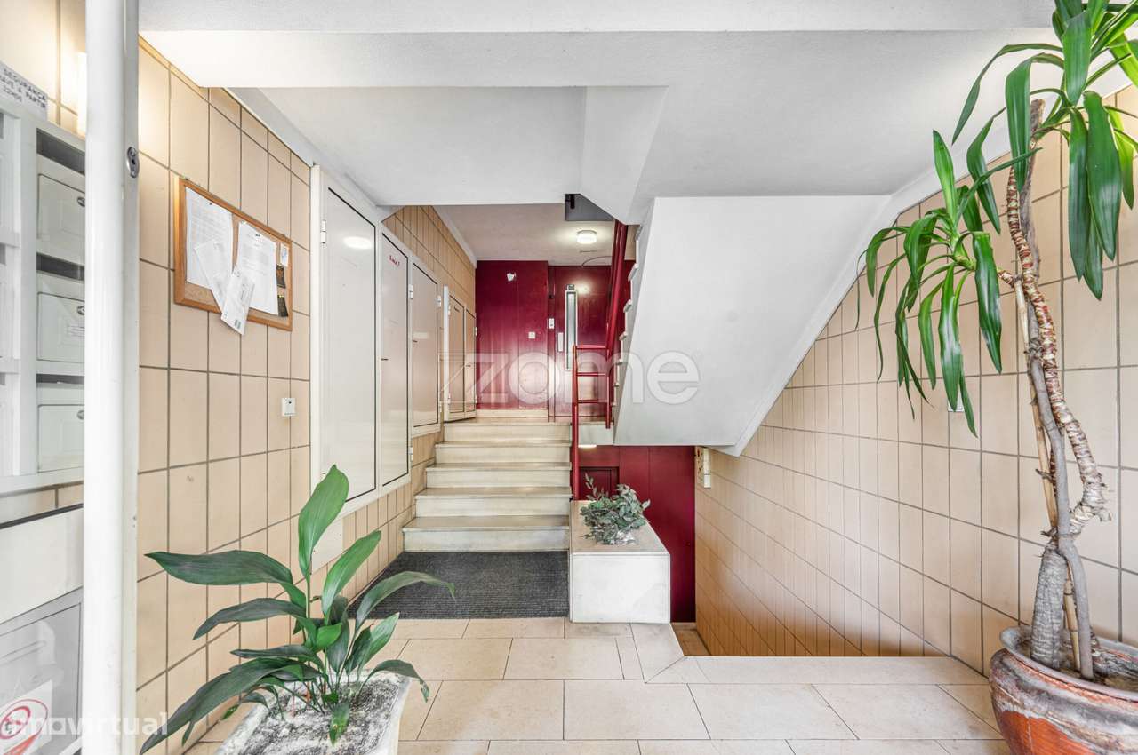 Apartamento T3 com 2 Terraços e 2 lugares de Garagem em V.N de Gaia.-24