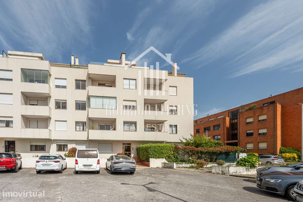 Apartamento T3 em Miramar-23