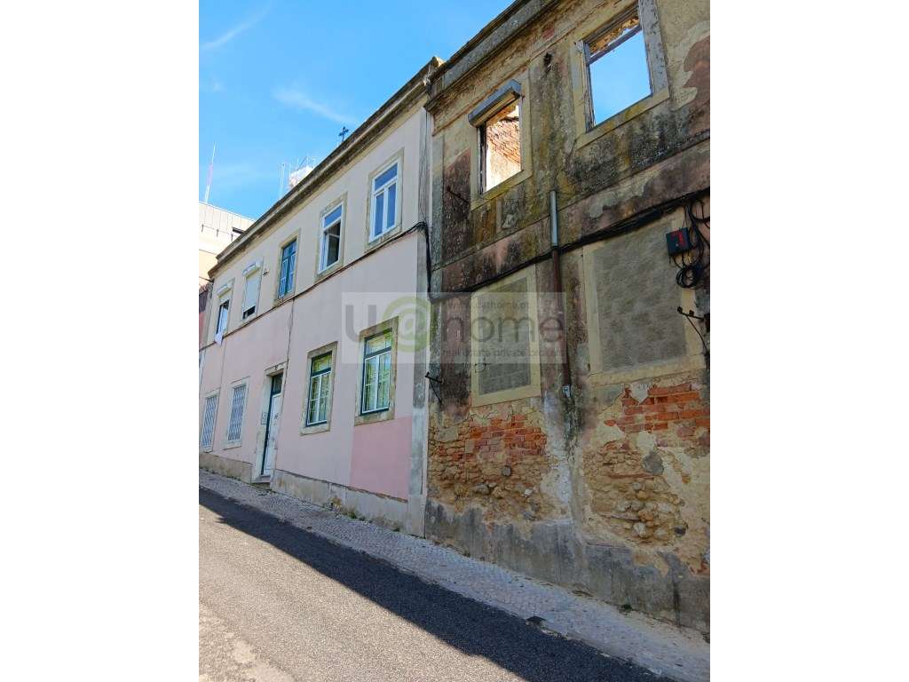 Prédio para reabilitar na Penha de França - Grande imagem: 3/15