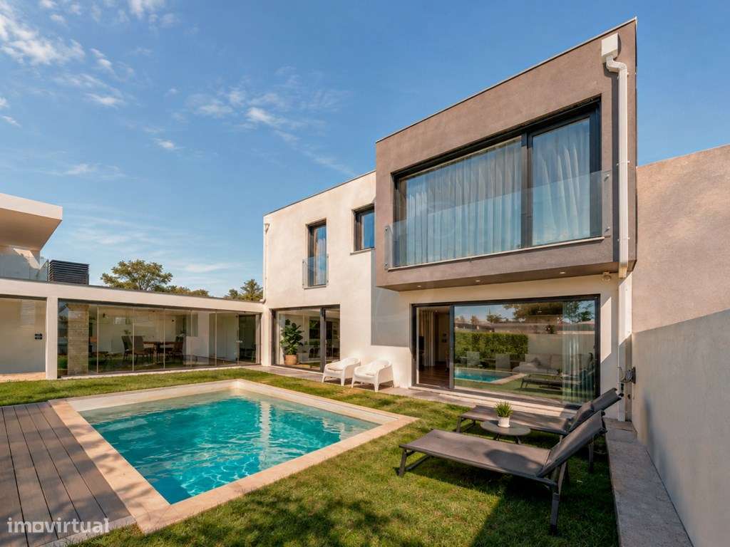 Moradia T3 c/ piscina e barbecue | Cascais-0