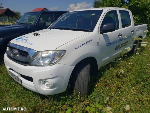 dezmembrez Toyota Hilux 2010 motor 2.5d 2kd-ftv 106kw 144cp jante r20 planetara cardan fuzeta punte spate stanga dreapta fata aripa etrier bara fata capota dezmembrari - 2