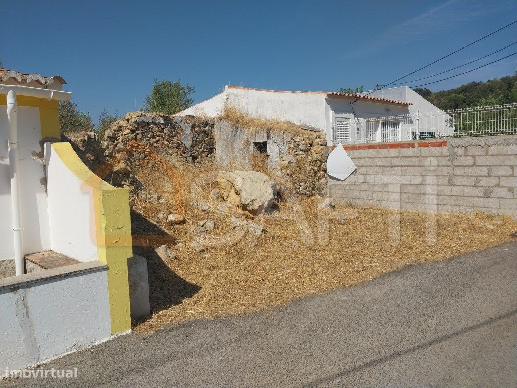 Ruína com Projeto Aprovado em Peral, São Brás de Alportel - Grande imagem: 1/6