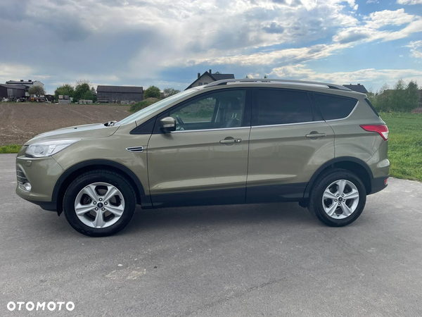 Ford Kuga 1.6 EcoBoost 2x4 Titanium - 3