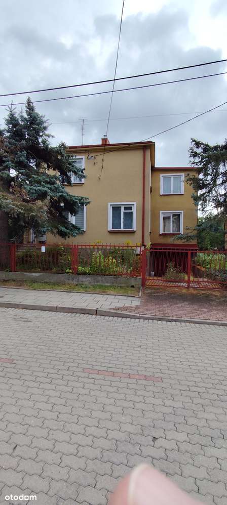 OKAZJA ! Dom wolnostojący, do remontu, media miejskie, działka 516m2-19