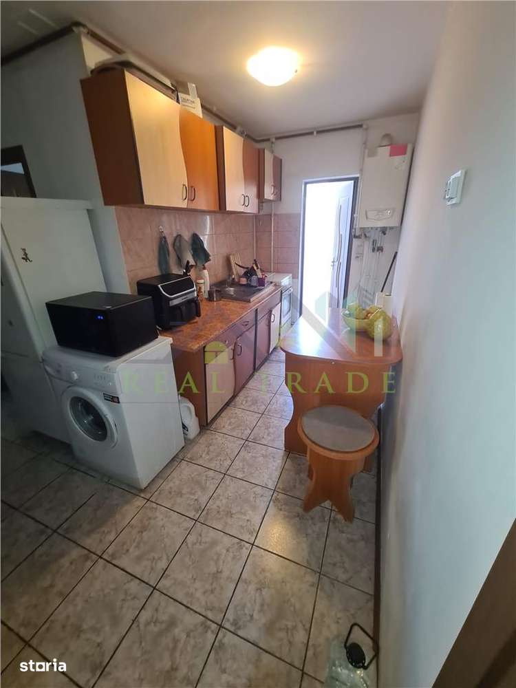 Apartament 2 camere decomandat intrare Racadau- Carpatilor-2