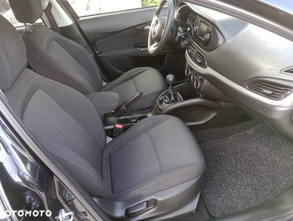 Fiat Tipo 1.6 MultiJet 16v Street - 31