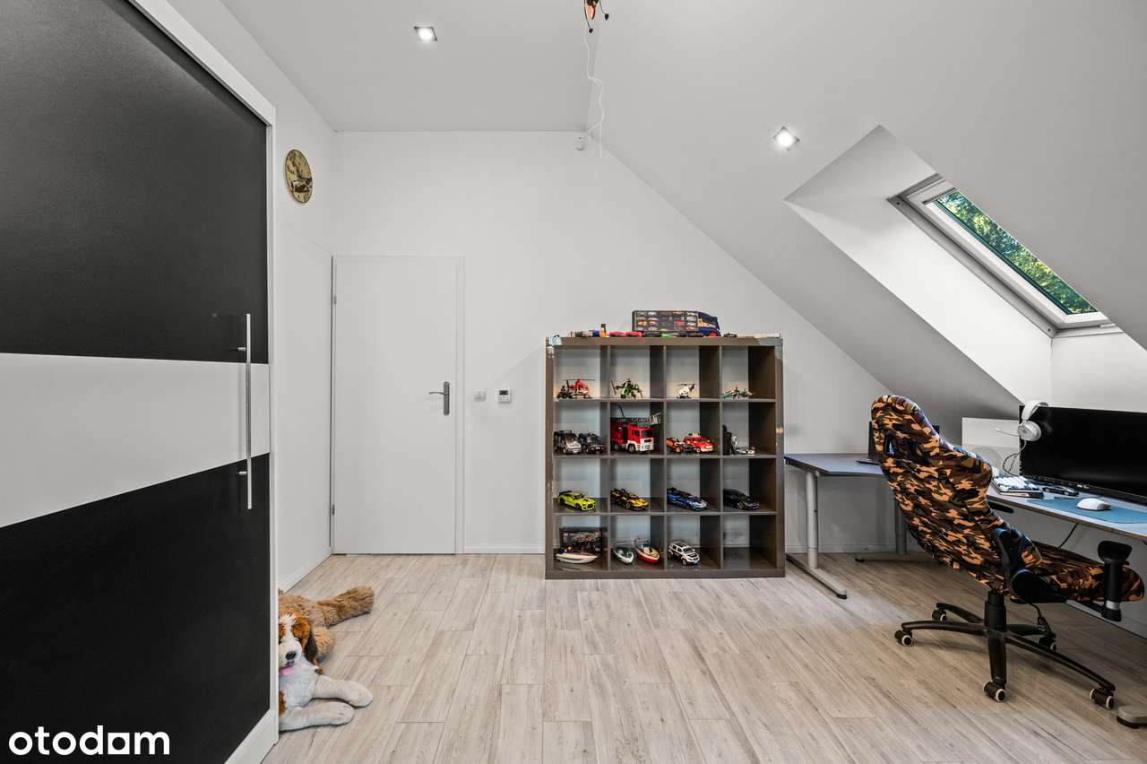 Komfortowy dom z zjawiskową działką świetnie skomunikowany-6