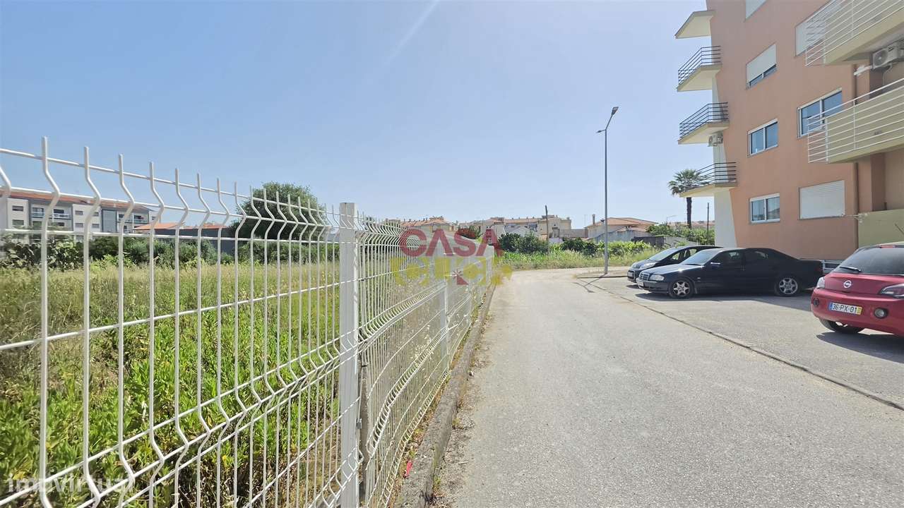 Terreno Para Construção T3 Venda em Nossa Senhora de Fátima,Entroncame-26