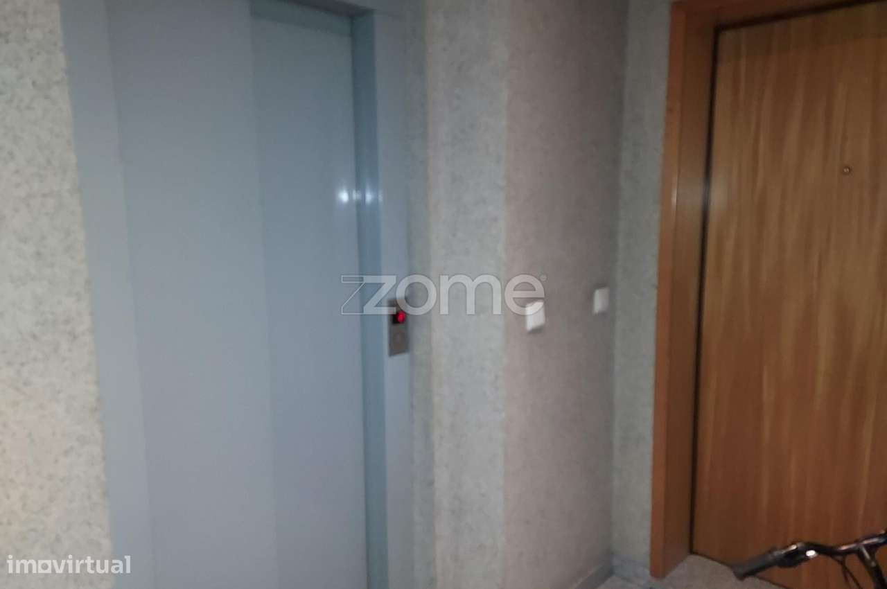 T4 com terraço em Leça do Balio - Grande imagem: 4/30