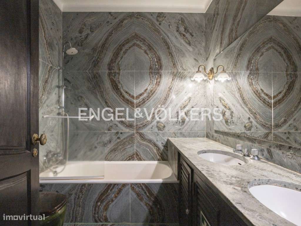 Excelente moradia T6 com AL situada no centro de Almeirim-19