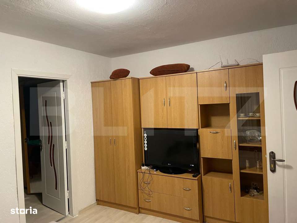 Apartament cu 3 camere, 42MP, Rovinari - Imagine principală: 4/7