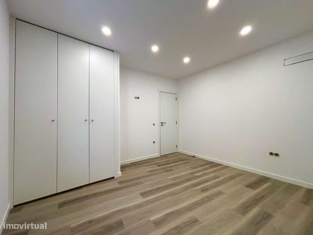 Moradia M2 em zona de São Martinho do Bispo, Coimbra - Grande imagem: 5/11