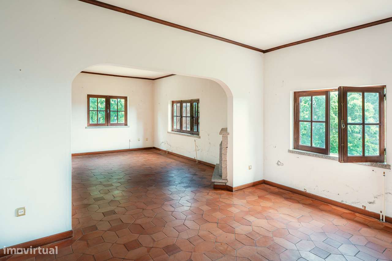 Quinta com 5,5 ha e Projecto Aprovado p/Hotel Rural 4 Estrelas - Viseu-9