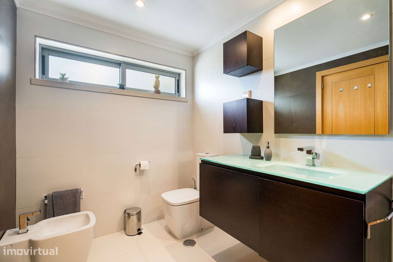 Apartamento T1 com vista mar a 600m da praia-12