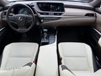 Lexus ES - 22