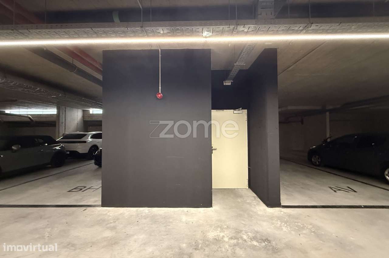 Apartamento T2 novo, com terraço e piscina, em Ponta Delgada-37