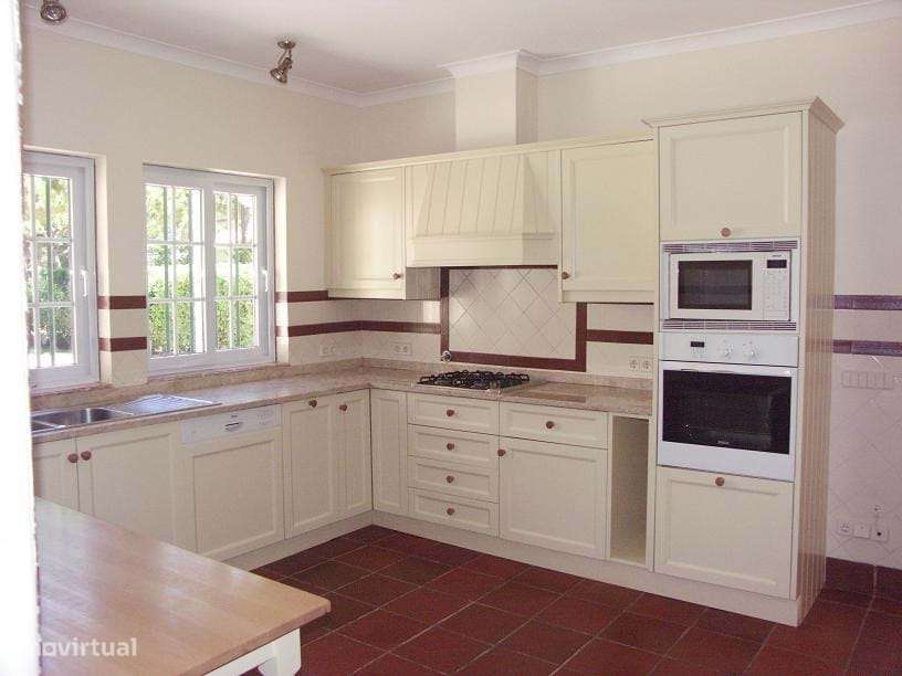 Moradia 6 quartos na Quinta da Marinha,  com grande jardim e pisicna - Grande imagem: 5/13