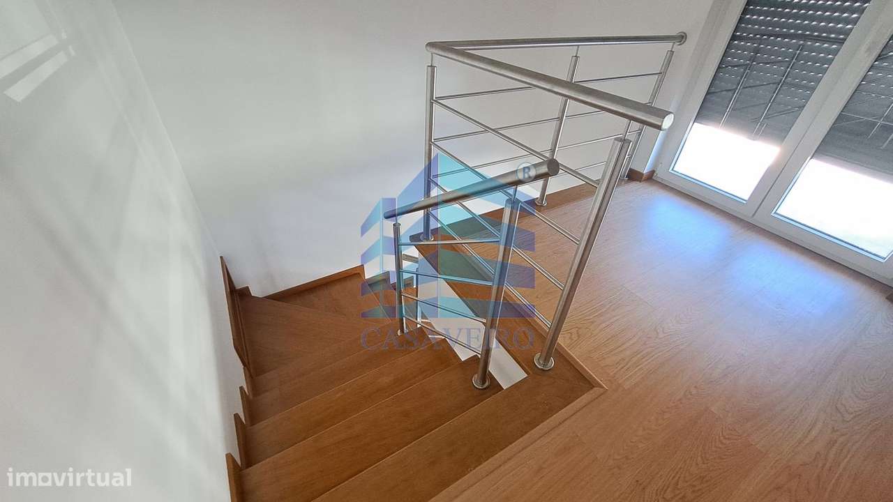 Moradia T3 Geminada  com garagem-7