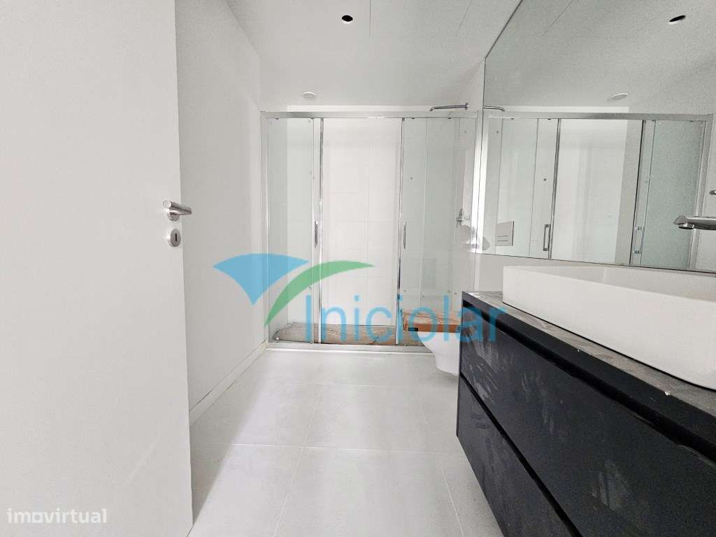 T1 Novo| Gueifães| Varanda| G. Fechada-5