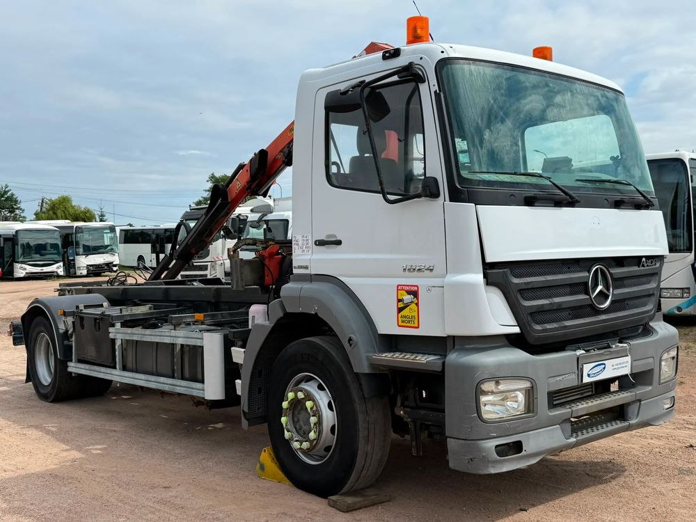 Mercedes-Benz Axor 2011