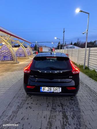 Volvo V40 D3 Geartronic Kinetic - 2