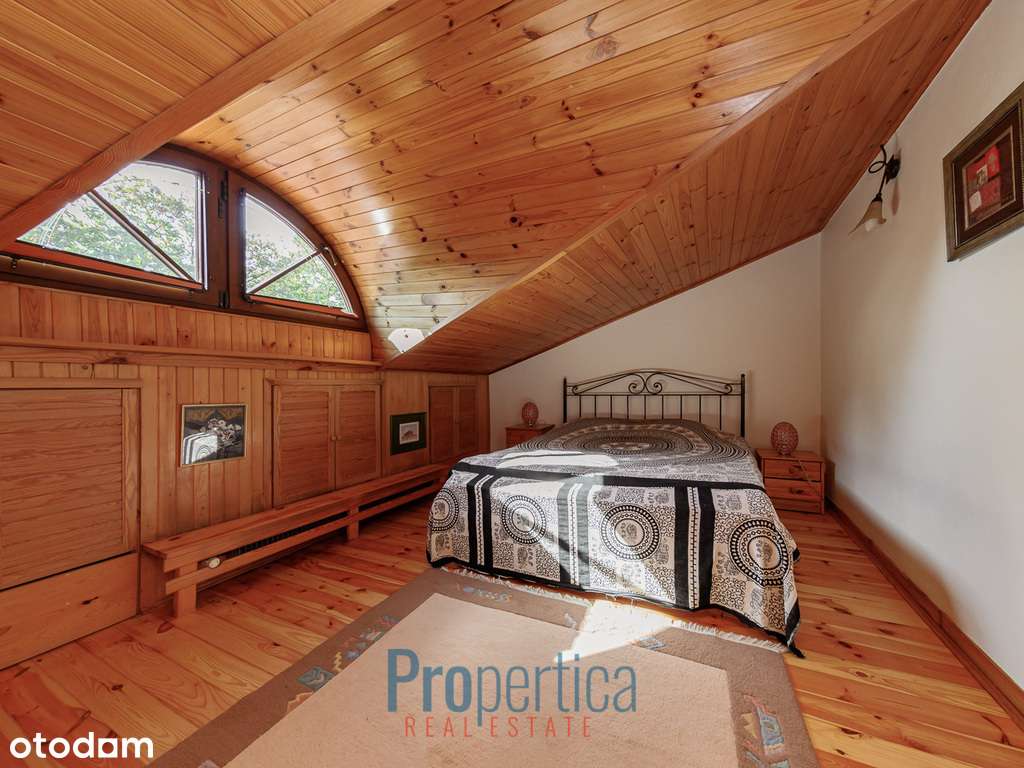 Wyjątkowy komfortowy dom pośród zieleni-13