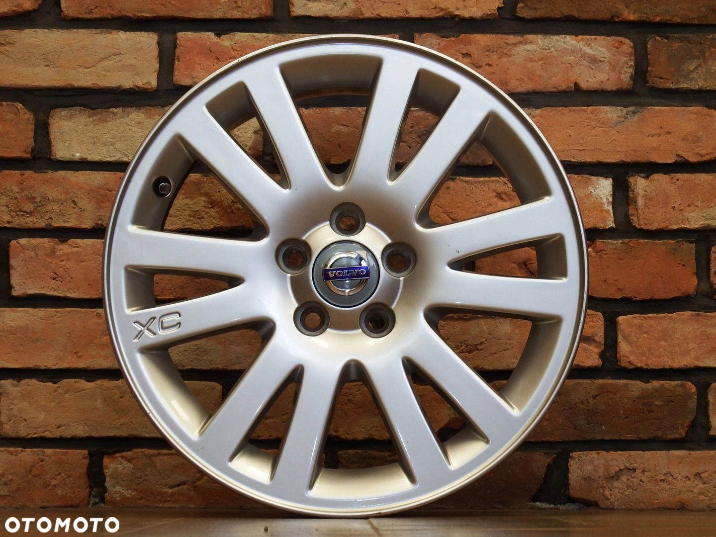 FELGI VOLVO XC90 7x17 ET49 5x108 OEM - 10