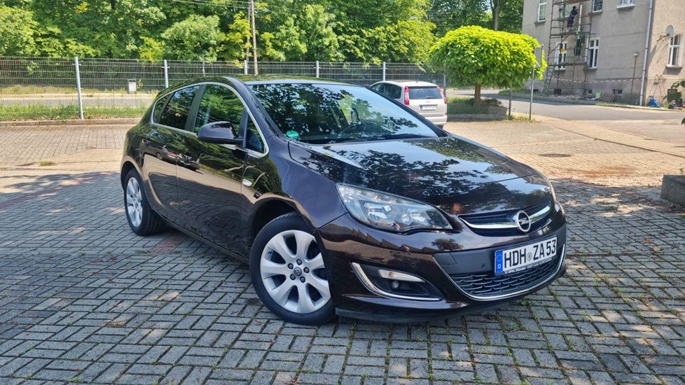 Opel Astra J (2009-2019) 1.4 T Cosmo 2014