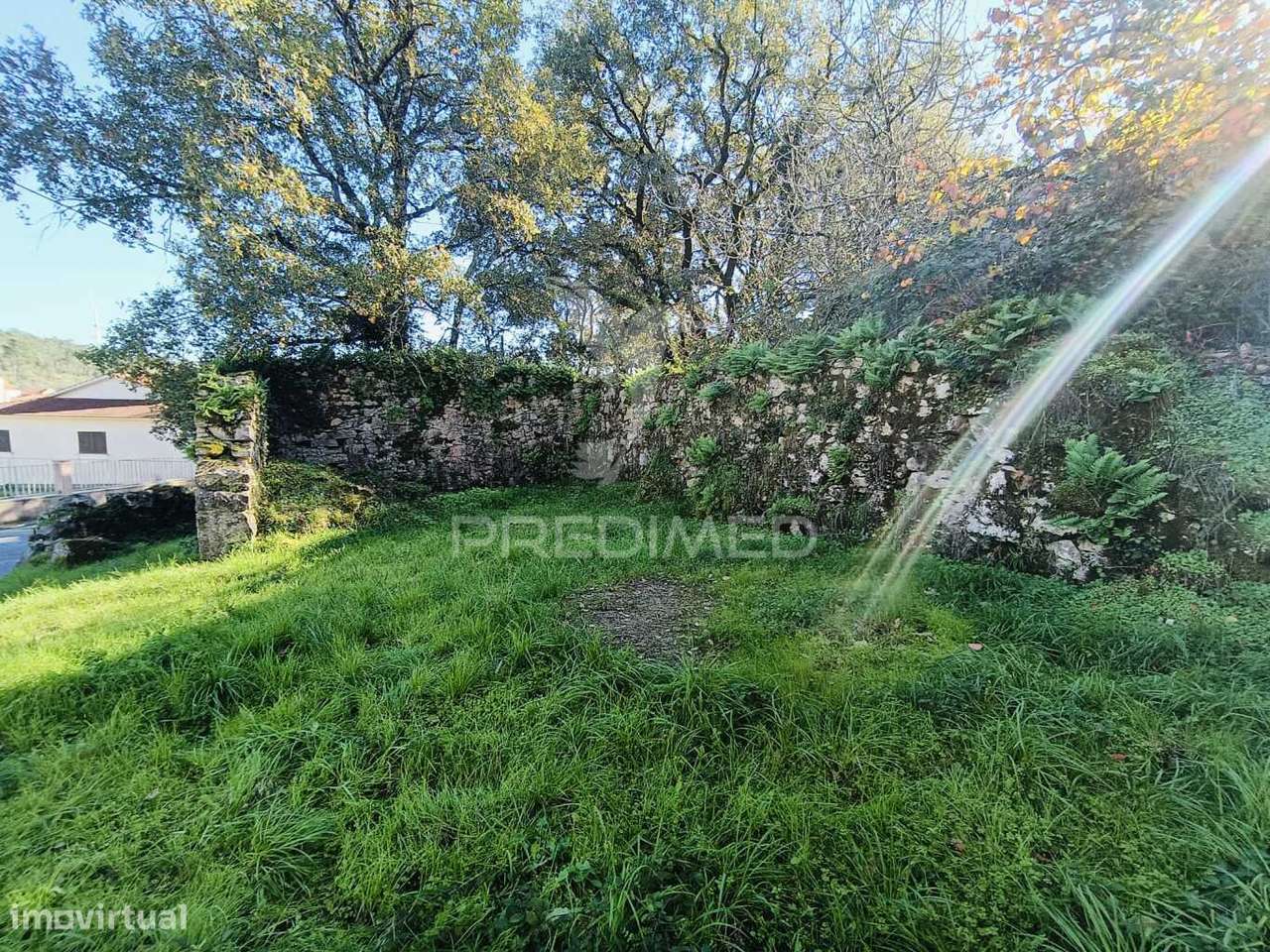 Moradia  T2 para recuperar (S. Mamede) - Grande imagem: 4/24