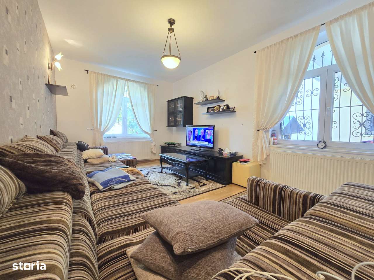 Eminescu - Petrom, constructie 2007, sg curte, 6 camere, 260mp teren - Imagine principală: 5/20