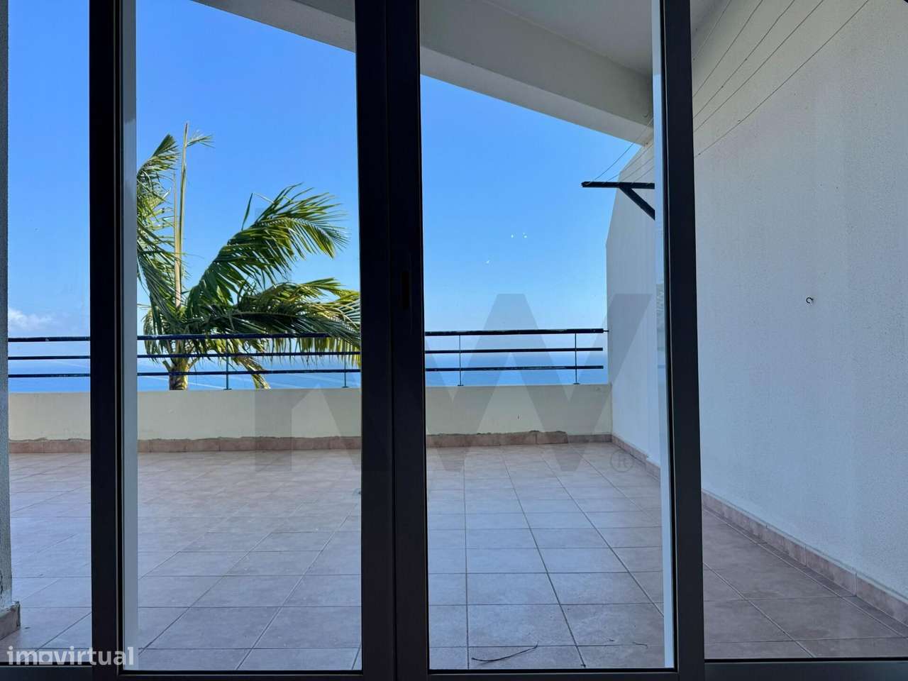 Apartamento T2 disponível para arrendamento no Caniço - Grande imagem: 4/22