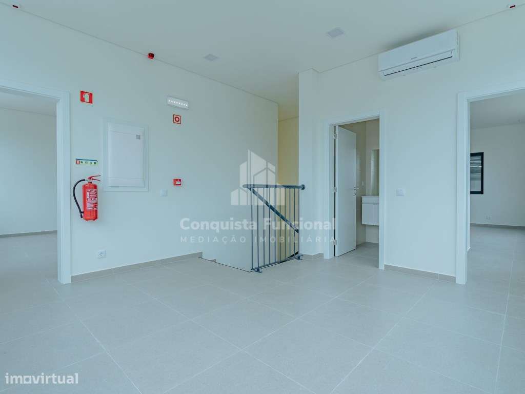 Armazém Industrial em Vila Maior - Santa Maria da Feira-5